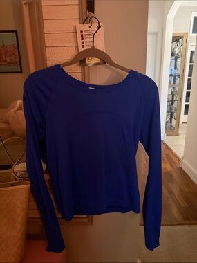 Women’s LuluLemon Swiftly Tech Long Sleeve Top - Royal Blue